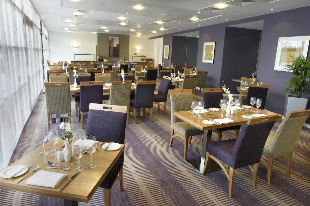 Hotel Ramada Plaza Wrexham Exteriér fotografie
