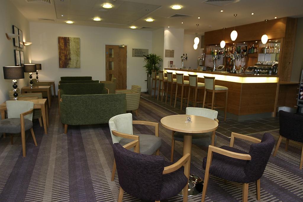 Hotel Ramada Plaza Wrexham Restaurace fotografie
